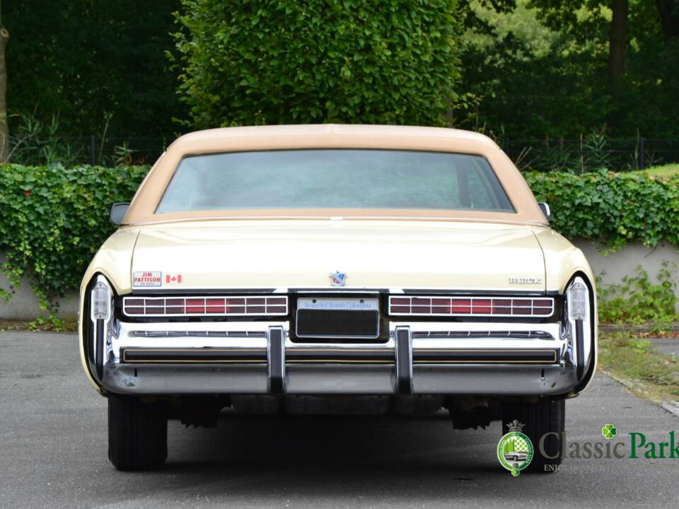 Immagine 4/50 di Buick Electra 225 Hardtop (1976)