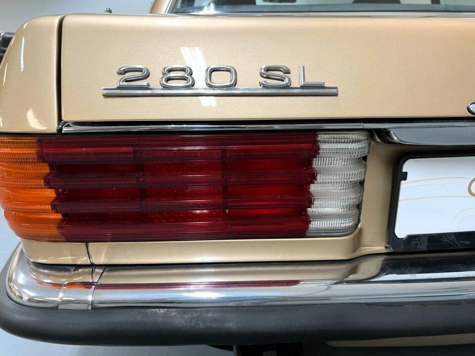 Afbeelding 15/15 van Mercedes-Benz 280 SL (1980)