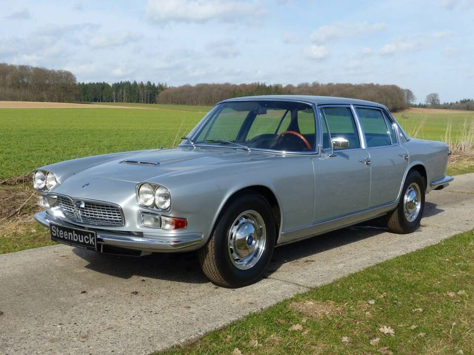 Maserati Quattroporte silbergrau metallic 1966