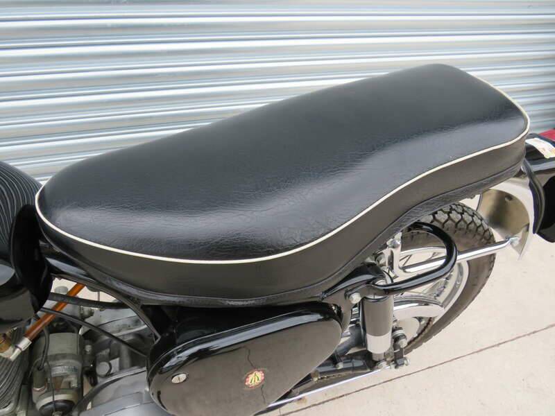 Image 15/45 of BSA DB 32 Gold Star (1959)