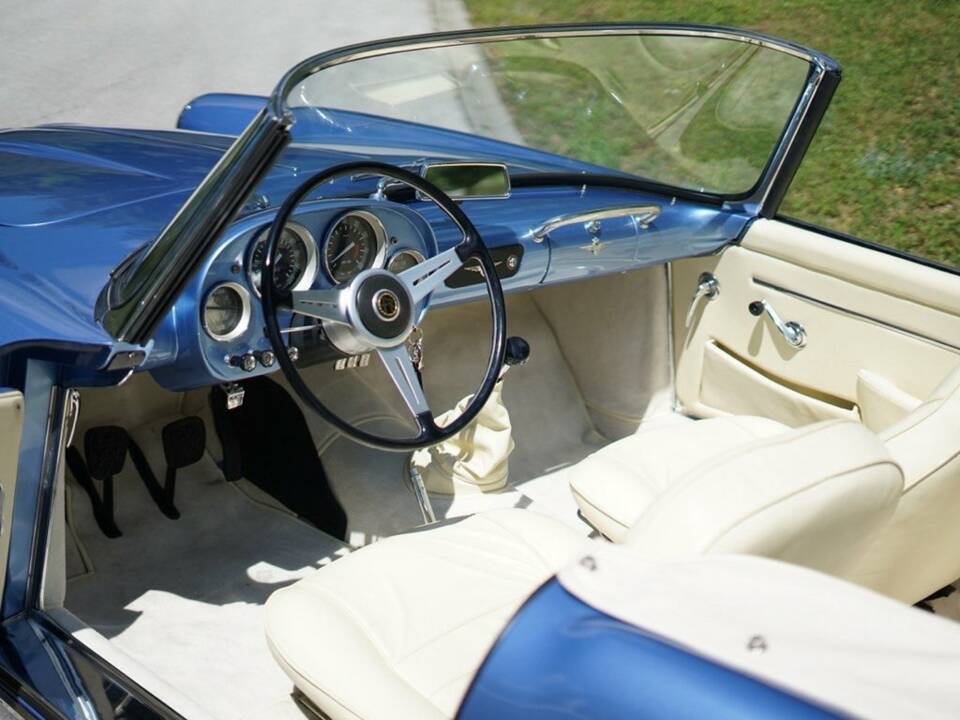 Afbeelding 2/8 van Alfa Romeo 2000 Spider (1960)