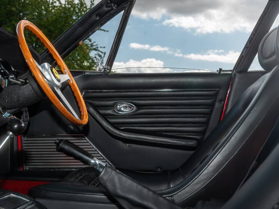 Bild 62/79 von Ferrari 365 GTB/4 Daytona (1969)