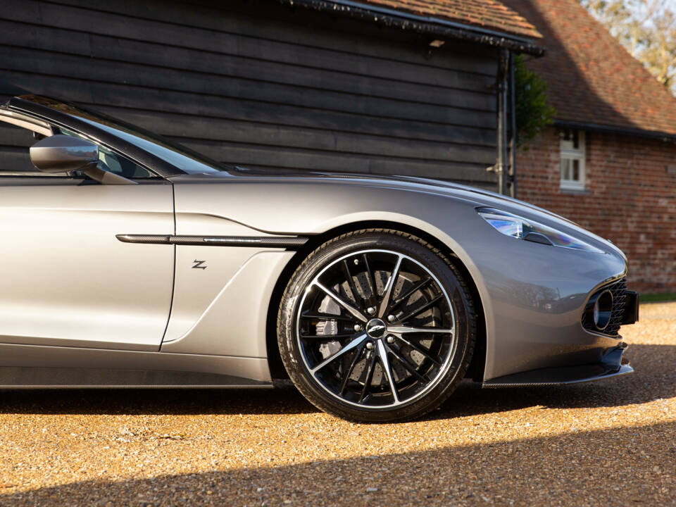 Image 12/99 of Aston Martin Vanquish Zagato Volante (2017)