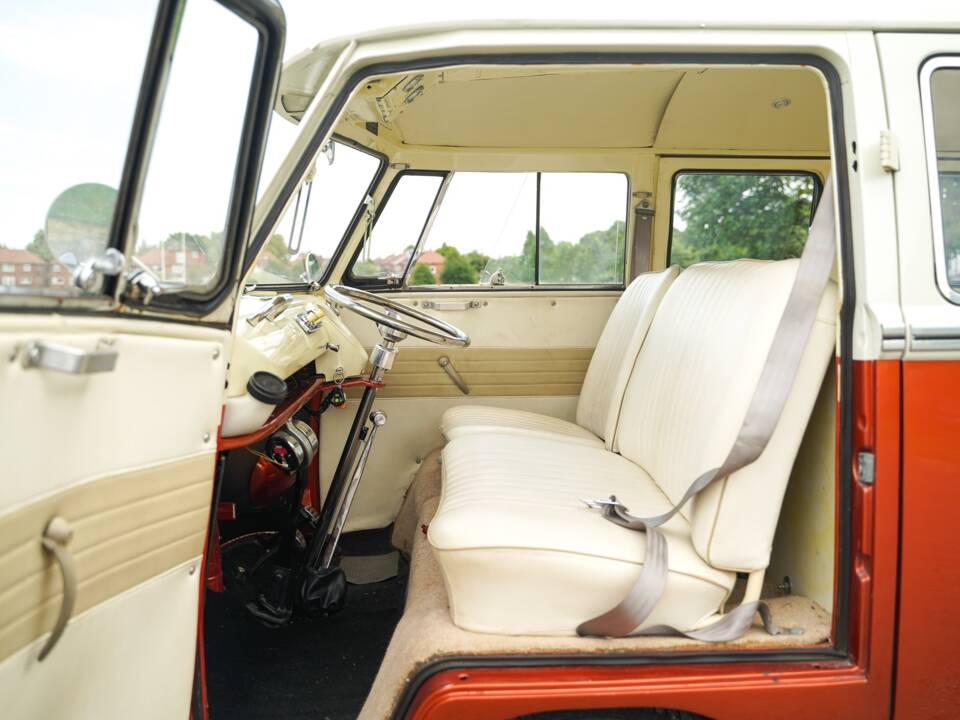 Image 49/50 of Volkswagen T1 Kombi (1964)