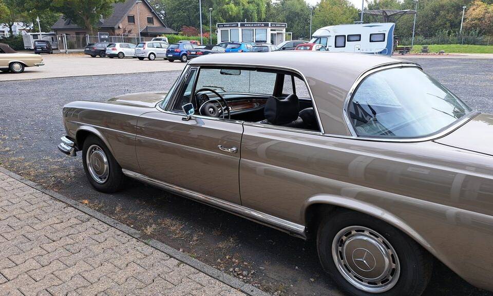 Bild 23/30 von Mercedes-Benz 280 SE 3,5 (1971)
