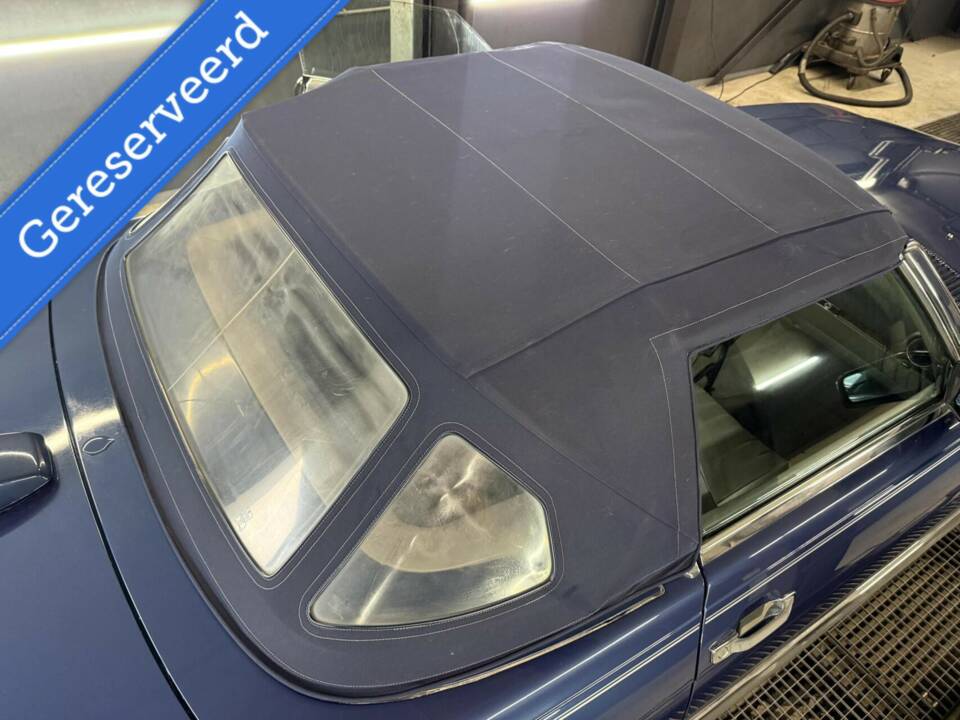Image 25/46 of Mercedes-Benz 560 SL (1986)