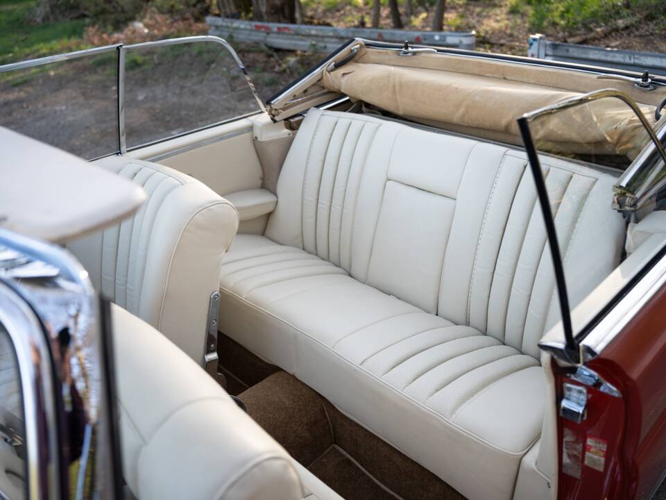 Afbeelding 11/14 van Mercedes-Benz 220 SE b (1963)