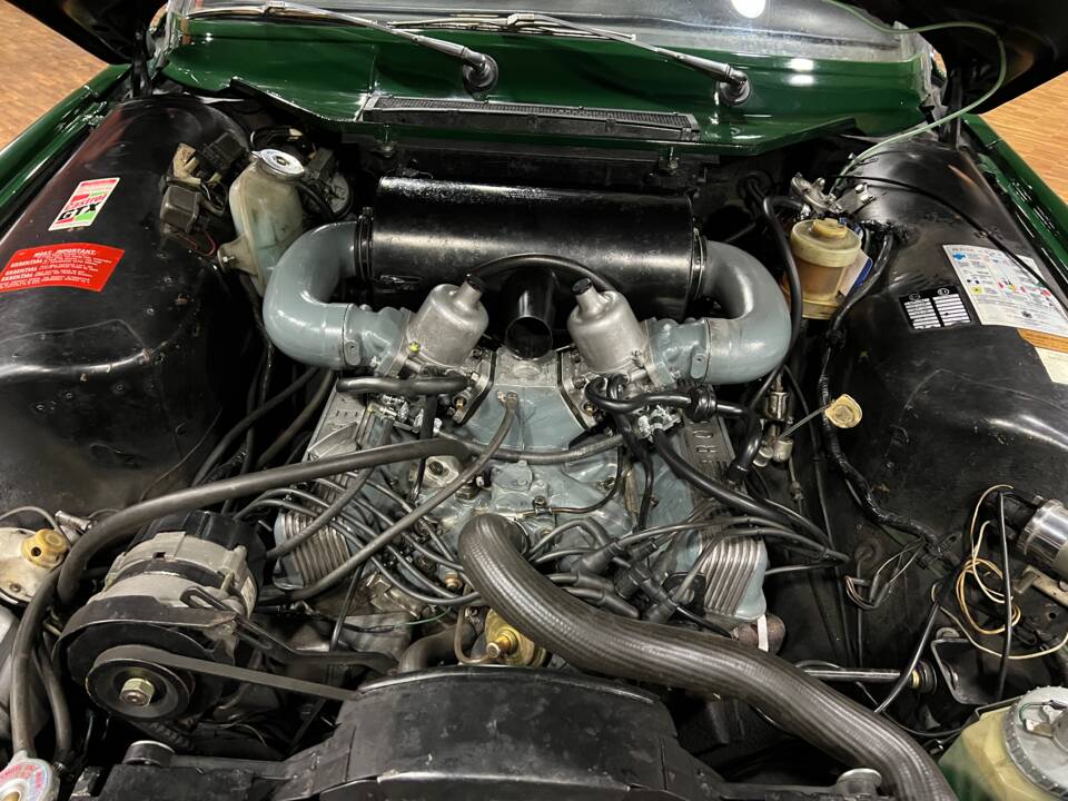 Image 25/28 of Rover 3500 S (1974)