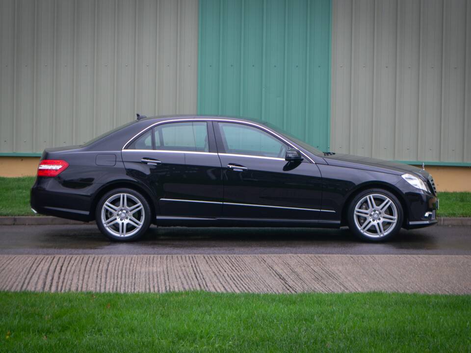 Bild 4/25 von Mercedes-Benz E 500 (2010)
