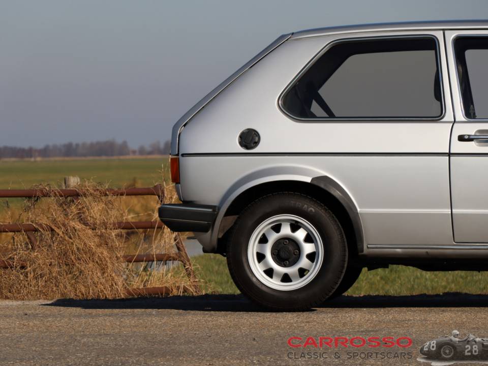 Afbeelding 13/29 van Volkswagen Golf Mk I 1.5 (1980)