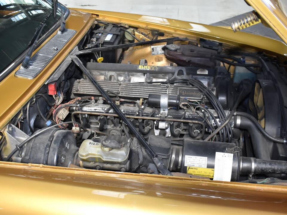 Image 33/47 of Daimler Sovereign 4.2 (1982)