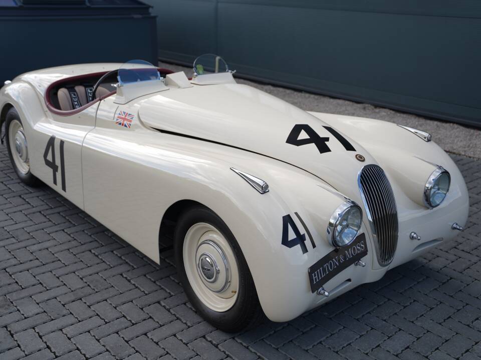 Image 21/50 of Jaguar XK 120 OTS (1950)