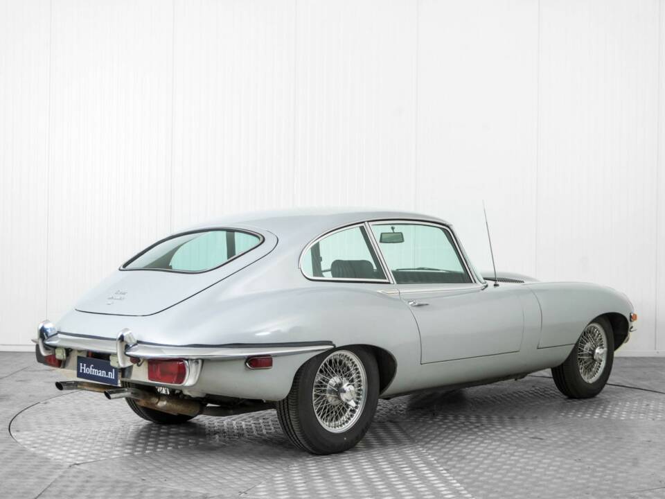 Afbeelding 2/50 van Jaguar E-Type (1969)