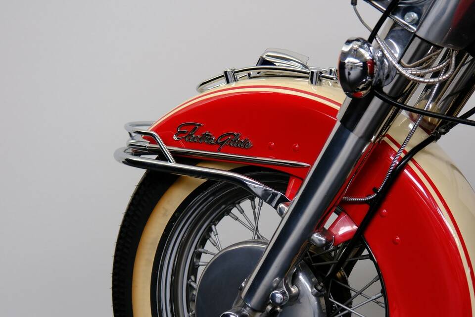 Image 46/75 of Harley-Davidson FL Panhead (1965)
