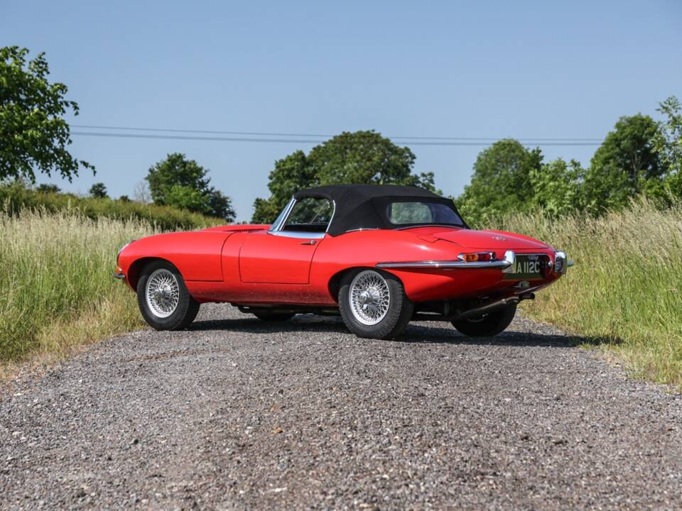 Imagen 2/24 de Jaguar E-Type 4.2 (1965)