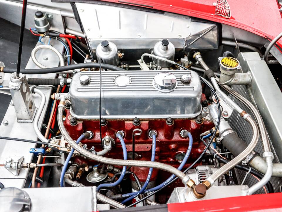 Image 46/49 of MG MGA 1850 (1960)