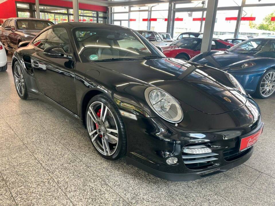 Immagine 3/17 di Porsche 911 Turbo (2010)