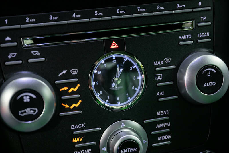 Immagine 18/43 di Aston Martin V8 Vantage (2010)