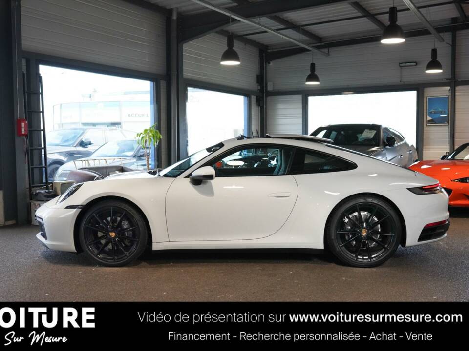 Image 8/40 of Porsche 911 Carrera (2021)