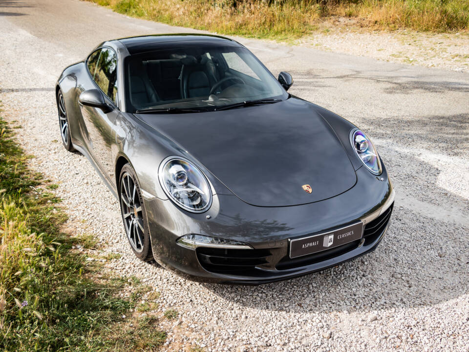 Image 44/50 of Porsche 911 Carrera 4S (2013)