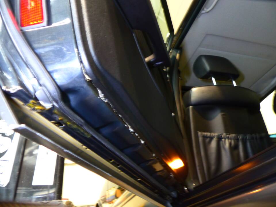 Image 76/91 of Mercedes-Benz 560 SEL (1990)