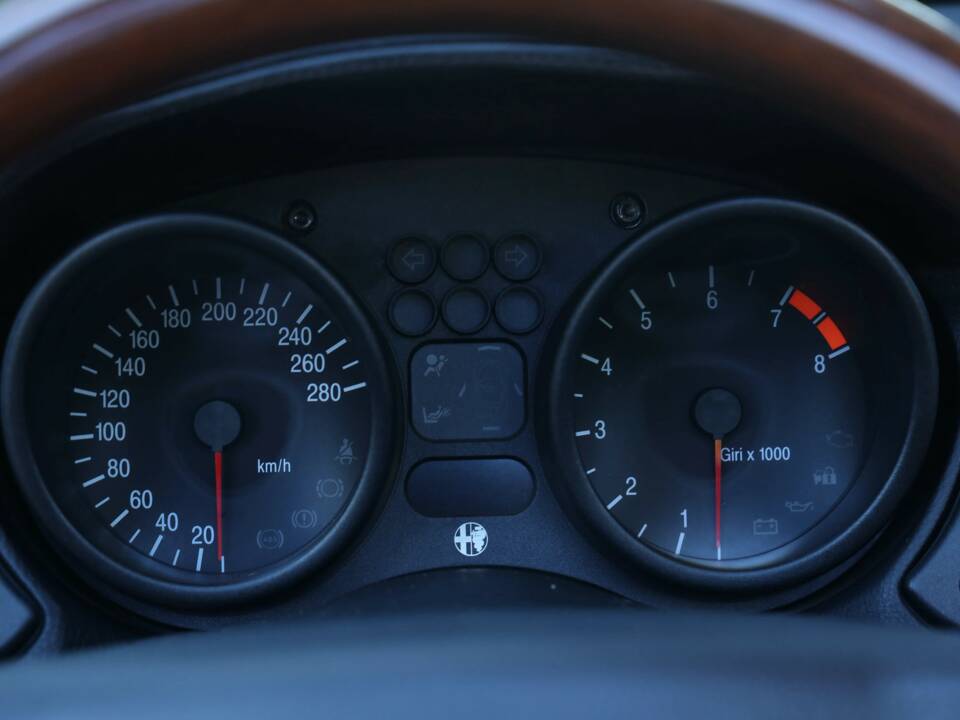 Obraz 43/50 pojazdu Alfa Romeo Spider 3.2 V6 24V (2003)