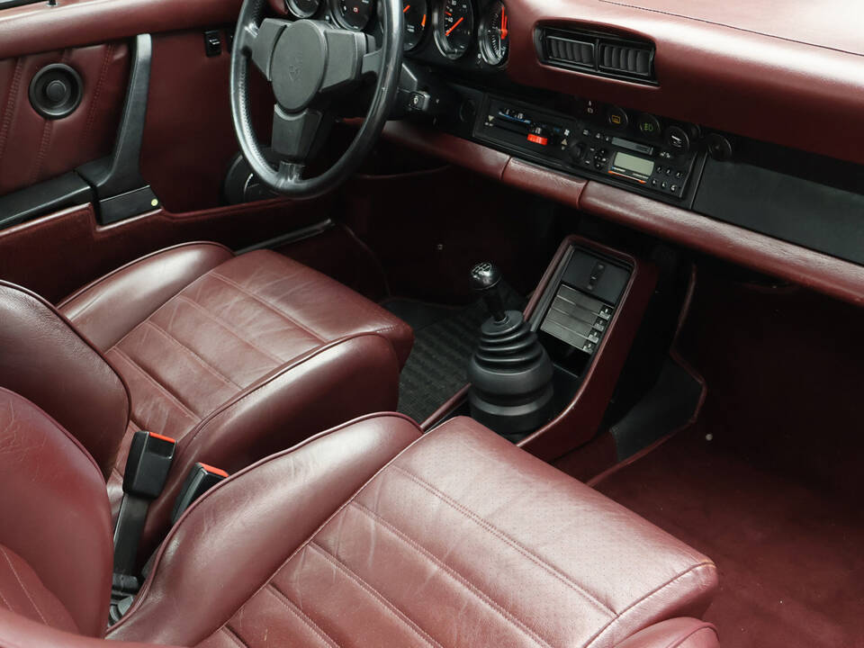 Immagine 6/10 di Porsche 911 SC 3.0 (1983)