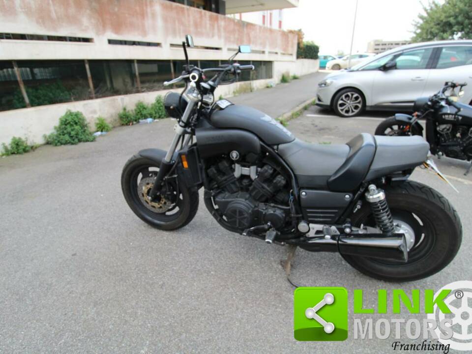 Image 2/10 de Yamaha DUMMY (1997)