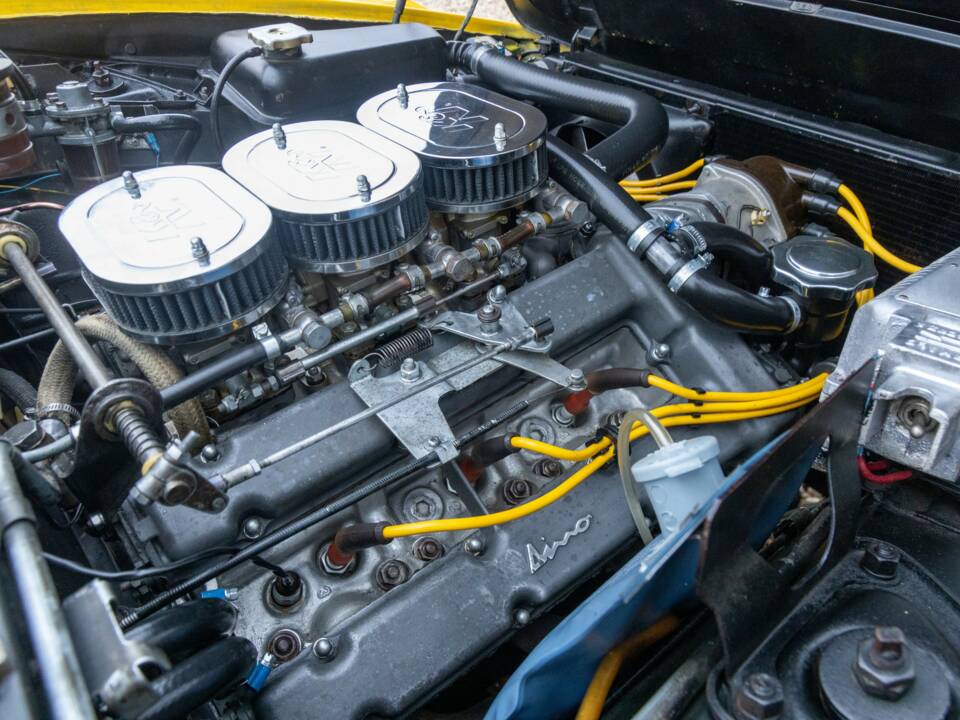 Image 44/50 of FIAT Dino Spider (1968)
