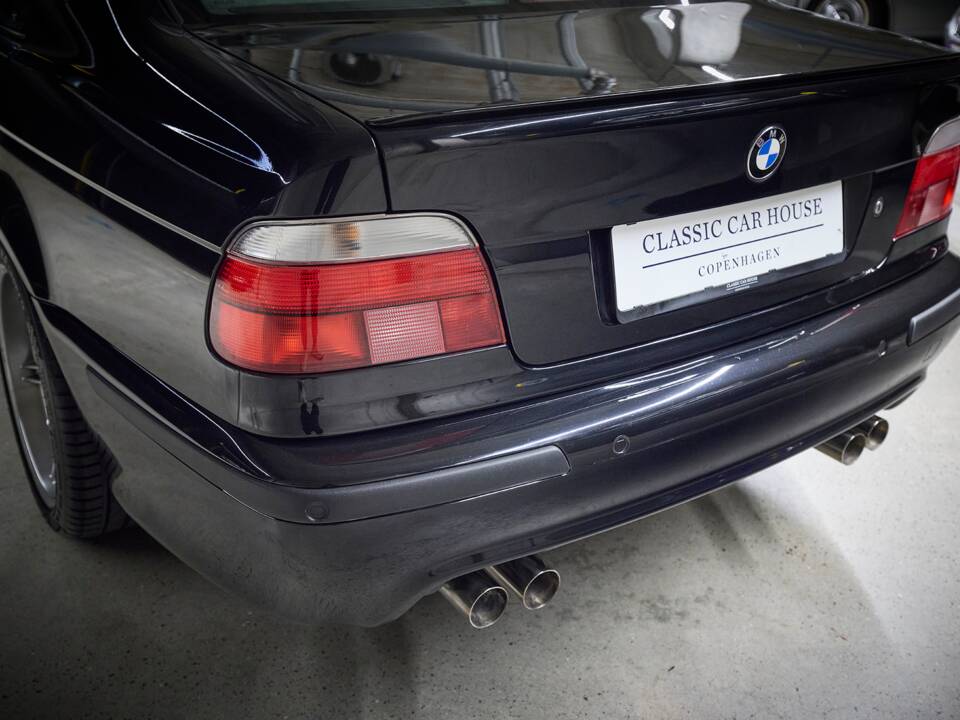 Image 27/99 of BMW M5 (2000)