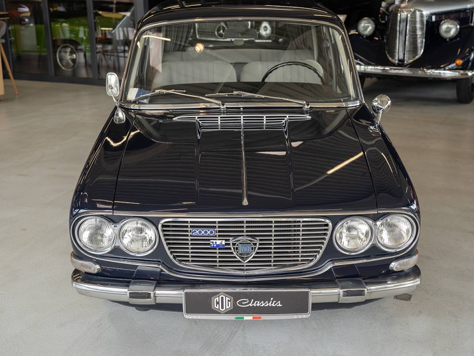 Image 15/48 de Lancia Flavia 2000 (1970)