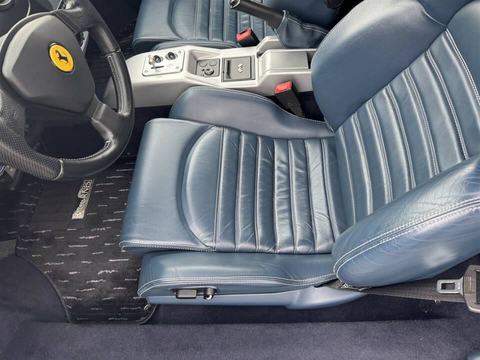 Immagine 11/44 di Ferrari 360 Spider (2004)