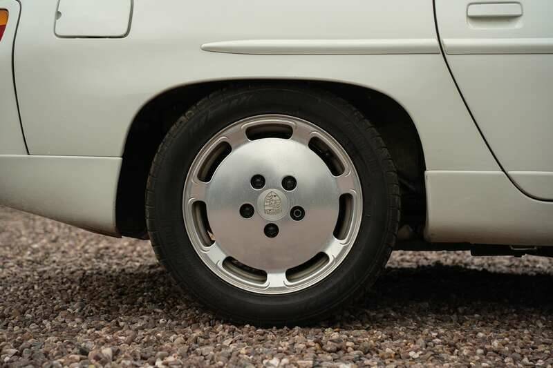 Image 49/49 of Porsche 928 S4 (1990)