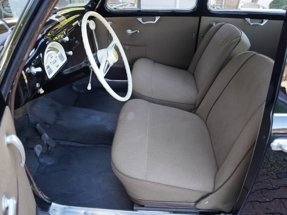 Image 15/50 of Lancia Appia C10 (1954)