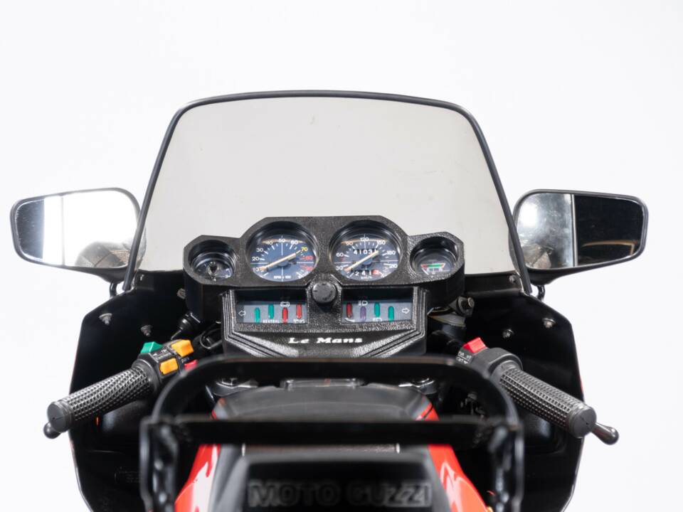 Bild 30/50 von Moto Guzzi DUMMY (1980)