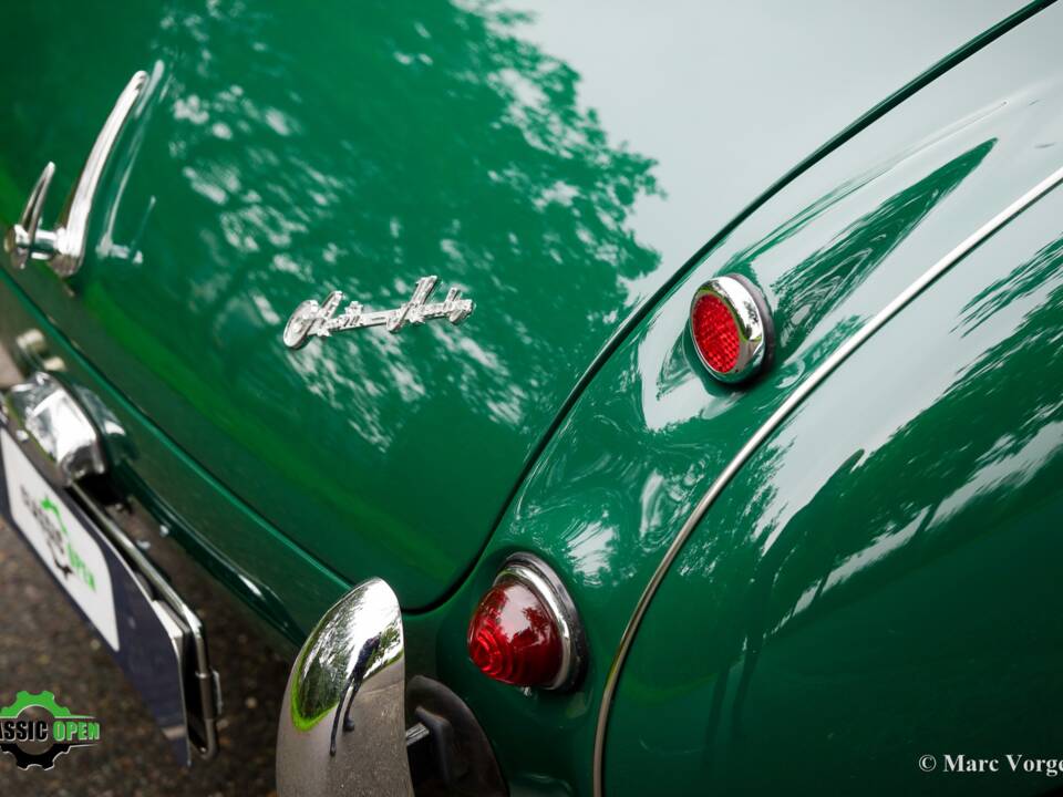 Image 41/59 of Austin-Healey 100&#x2F;6 (BN6) (1958)