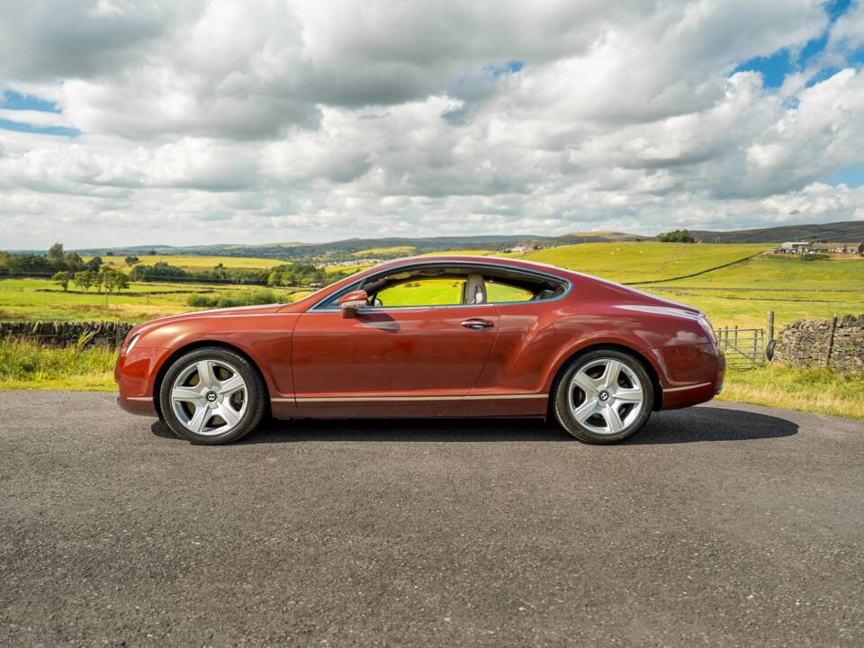 Afbeelding 49/50 van Bentley Continental GT (2005)