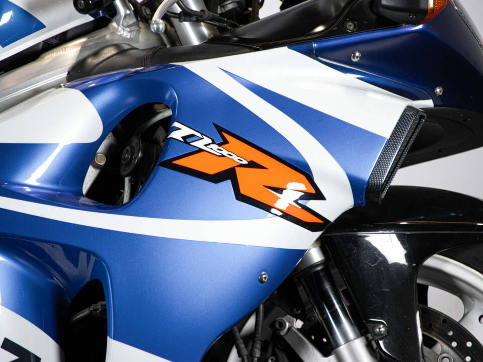 Bild 26/49 von Suzuki TL 1000R (1999)
