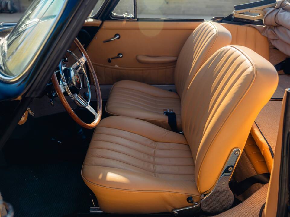 Immagine 26/54 di Porsche 356 C 1600 SC (1964)