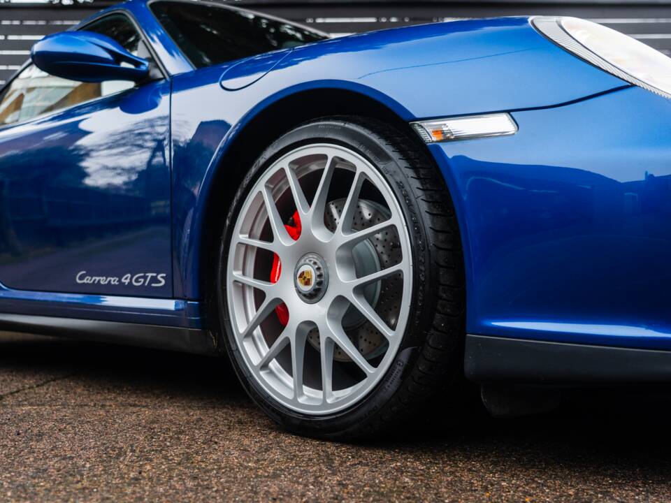 Bild 50/51 von Porsche 911 Carrera 4 GTS (2011)