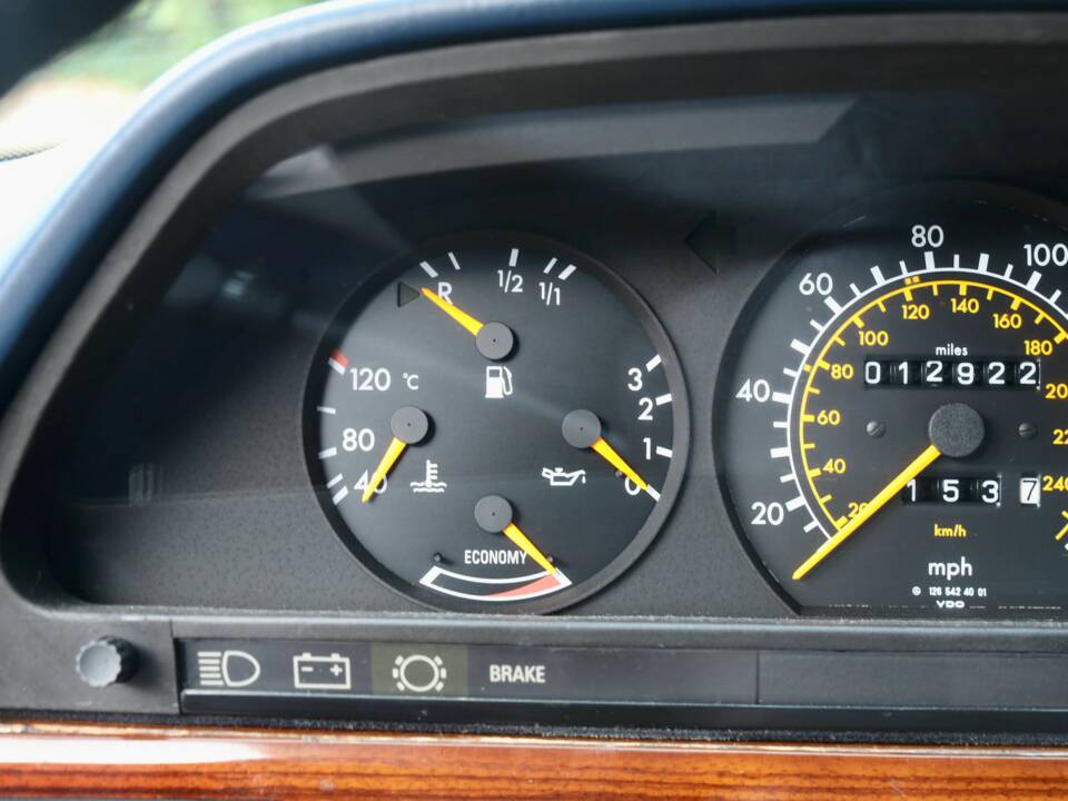 Bild 42/50 von Mercedes-Benz 380 SEL (1983)