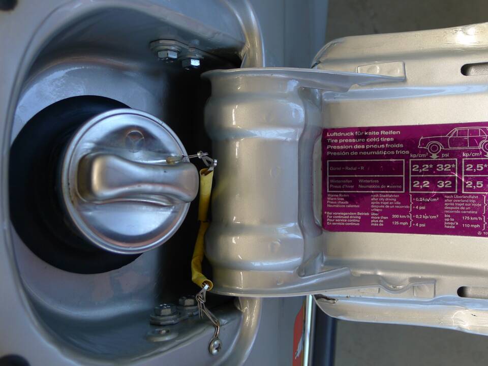 Image 10/37 of Mercedes-Benz 450 SLC 5,0 (1979)