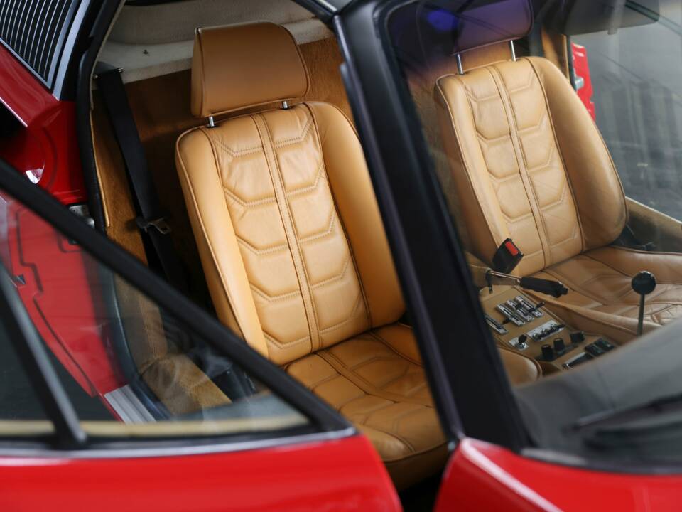 Image 34/50 of Ferrari 308 GTSi (1982)