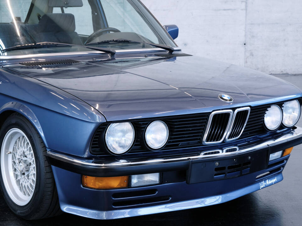 Imagen 6/23 de BMW 535i (1984)