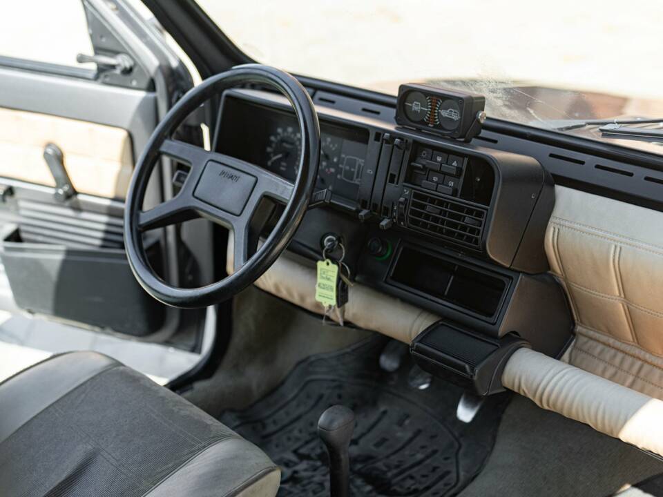 Bild 22/50 von FIAT Panda 4x4 1,0 (1987)