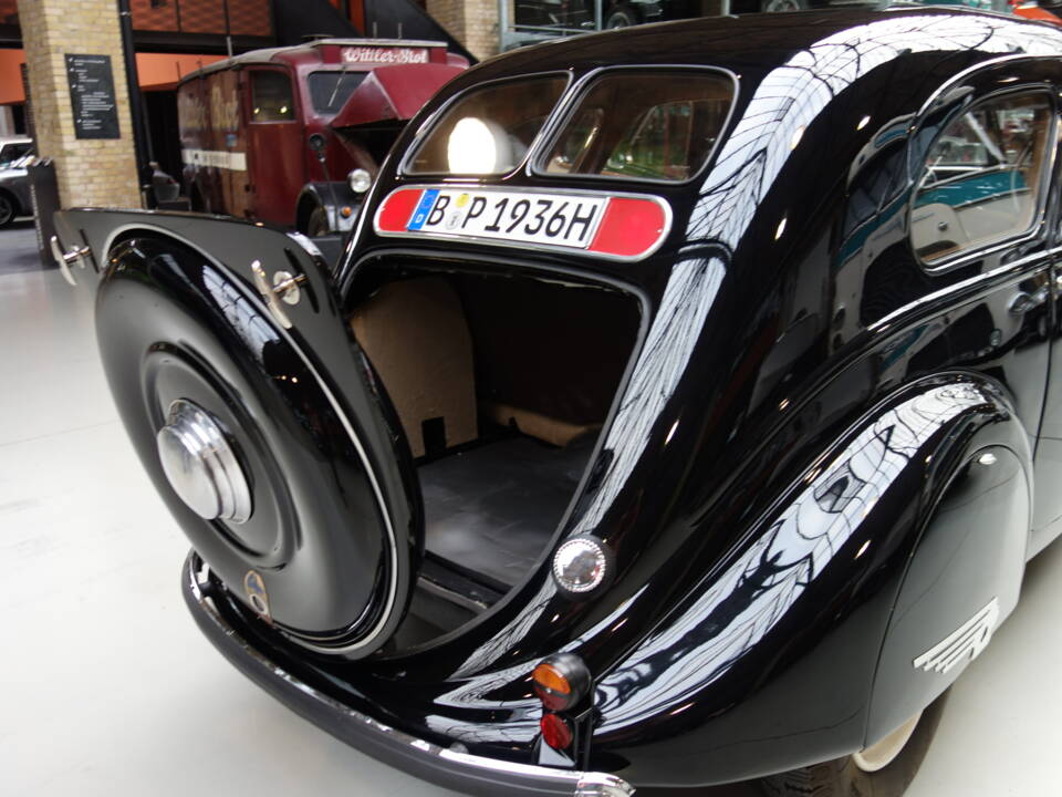 Afbeelding 28/33 van Peugeot 402 B (1936)