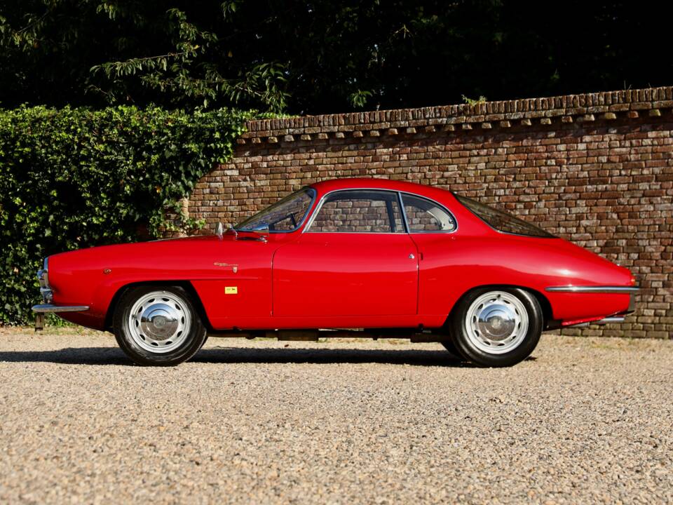Image 29/50 of Alfa Romeo Giulietta Sprint Speciale (1961)