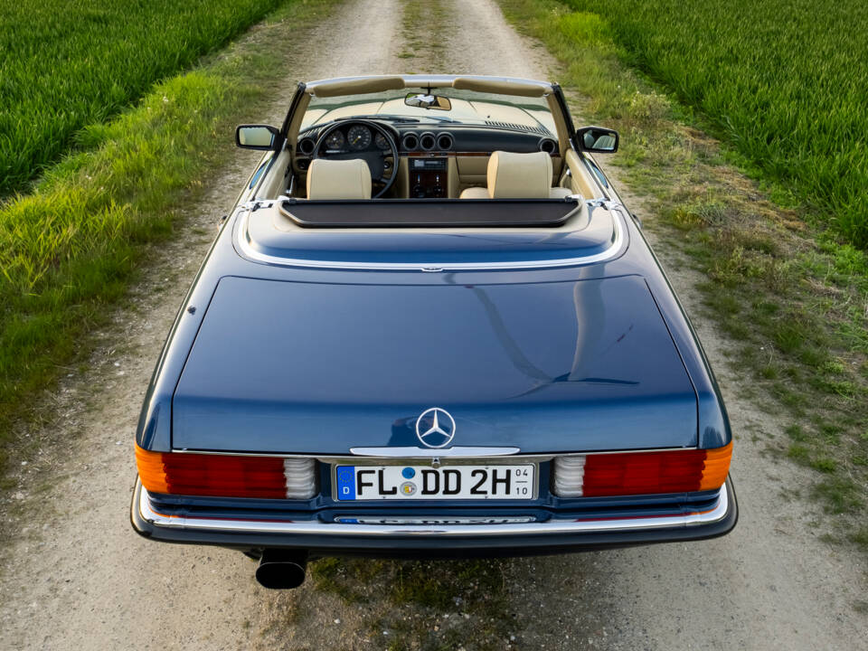 Immagine 28/42 di Mercedes-Benz 300 SL (1986)