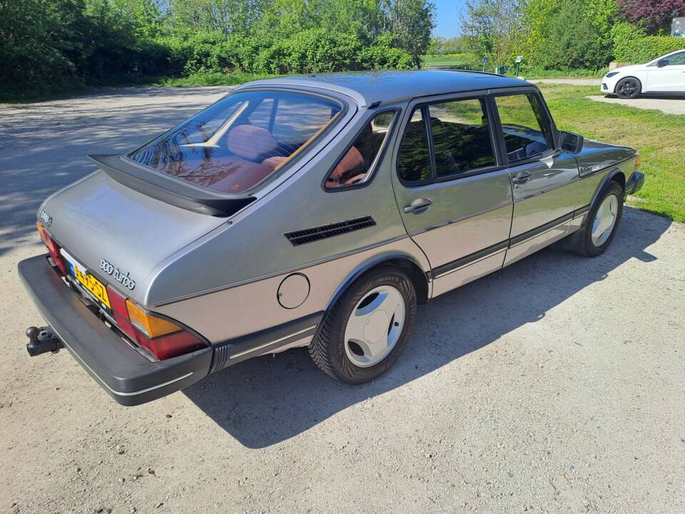 Afbeelding 3/8 van Saab 900 Turbo (1984)