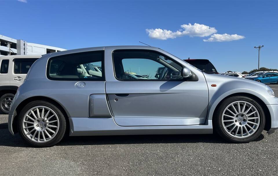 Image 1/55 of Renault Clio II V6 (2002)